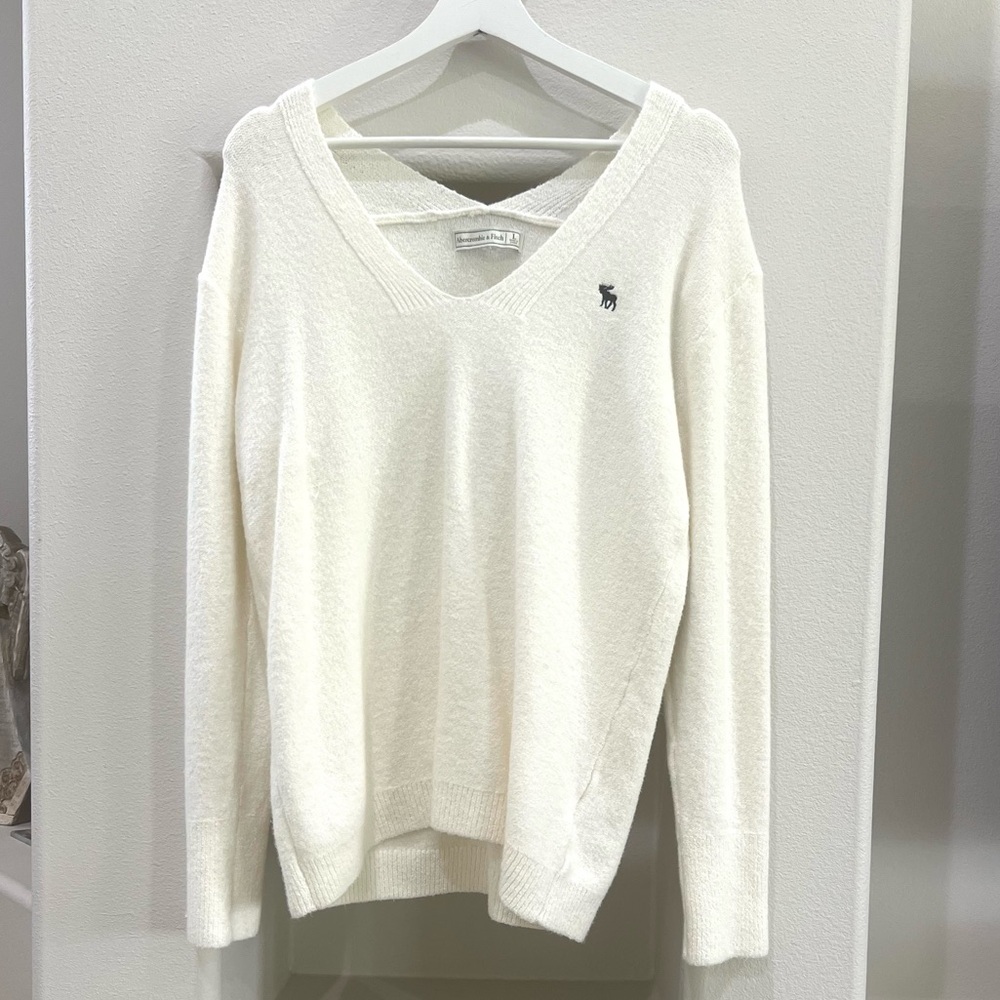 Abercrombie & Fitch V-neck Sweater